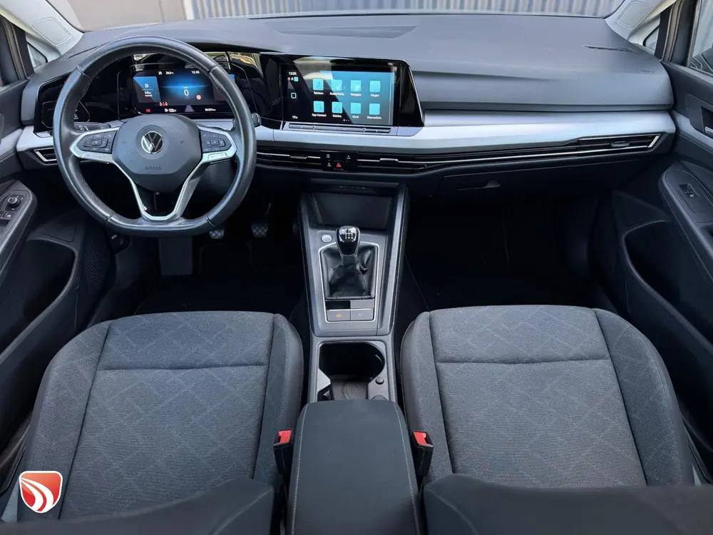 Volkswagen Golf Variant 1.0 TSI Life 110pk | ACC | Carplay | uit 2022, foto 2