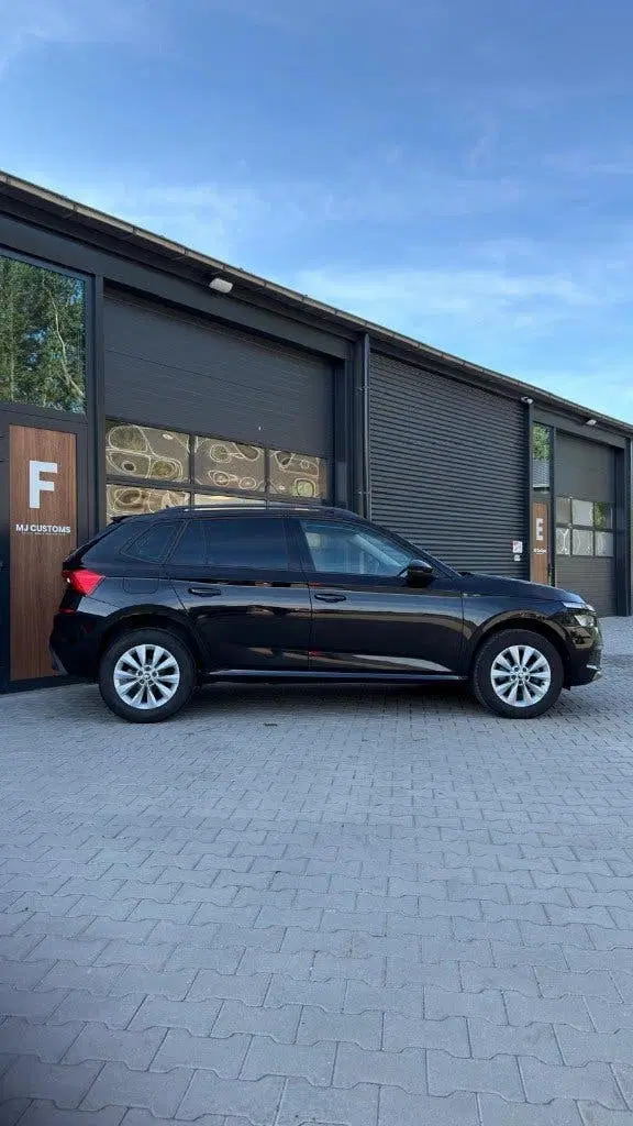 Skoda Kamiq 1.0 TSI Greentech 110pk 2021 Zwart uit 2021, foto 3