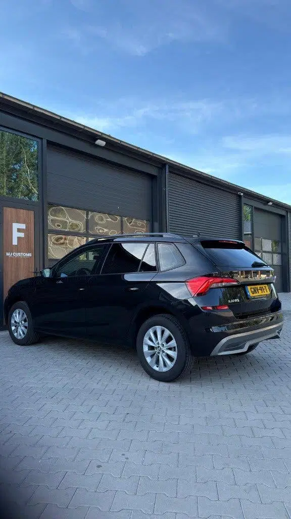 Skoda Kamiq 1.0 TSI Greentech 110pk 2021 Zwart uit 2021, foto 6