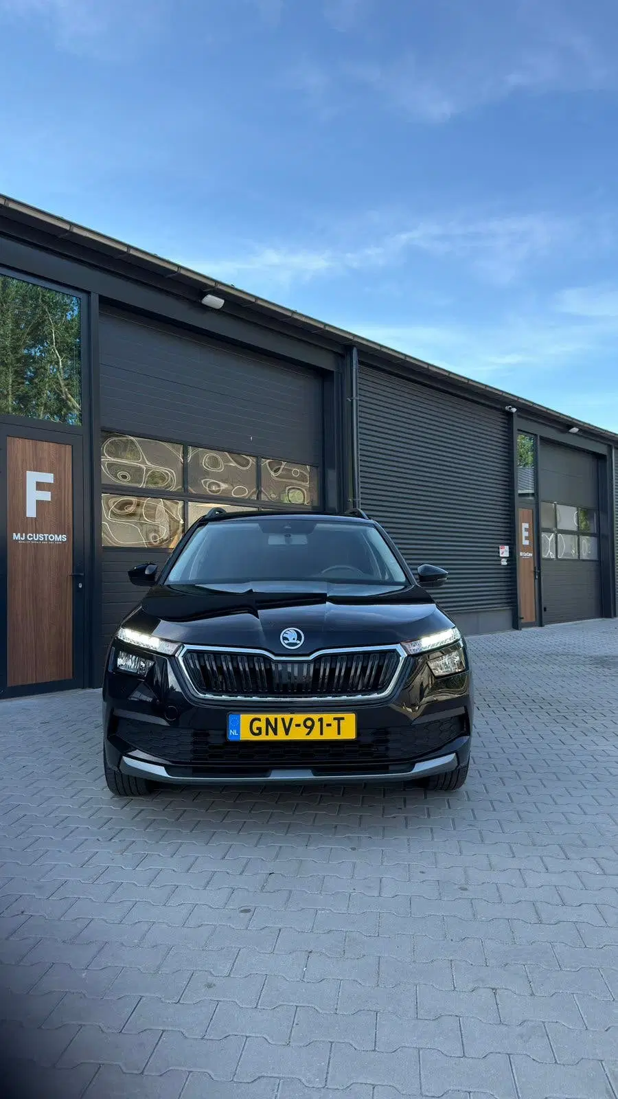 Skoda Kamiq 1.0 TSI Greentech 110pk 2021 Zwart uit 2021, foto 8