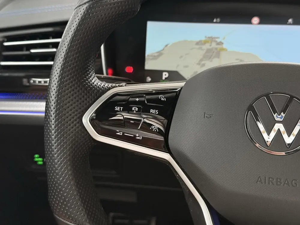 Volkswagen Touareg 3.0 TSi eHybrid 4MOTION R LINE - PANORAMA uit 2022, foto 17
