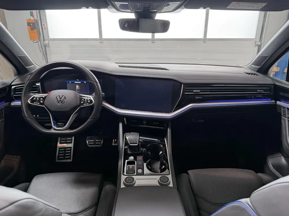 Volkswagen Touareg 3.0 TSi eHybrid 4MOTION R LINE - PANORAMA uit 2022, foto 6
