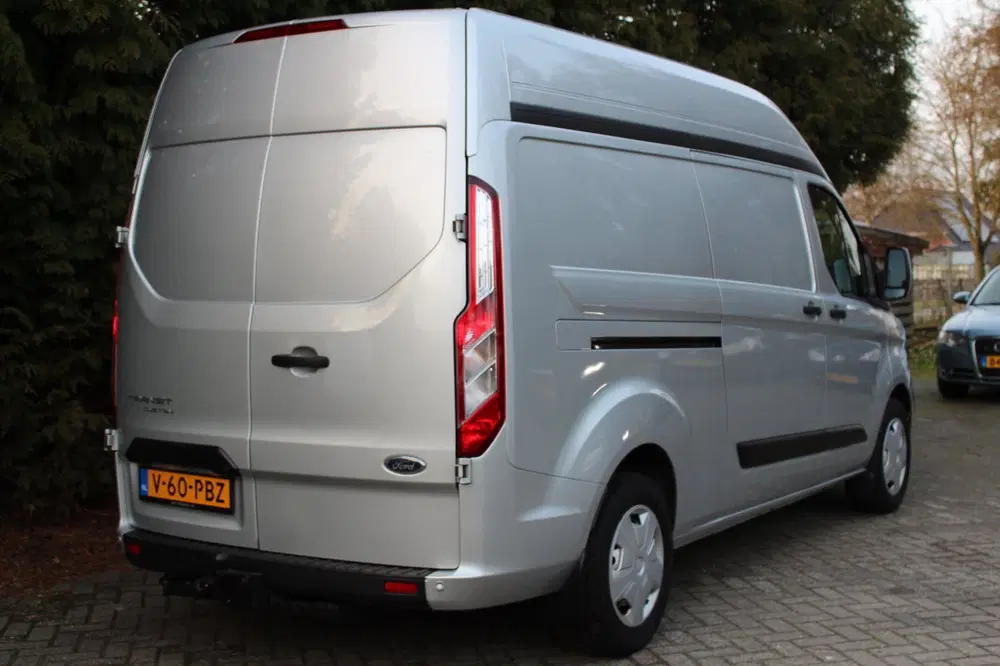 Ford Transit Custom 300 2.0 TDCI L2H2 Trend 170PK uit 2023, foto 2