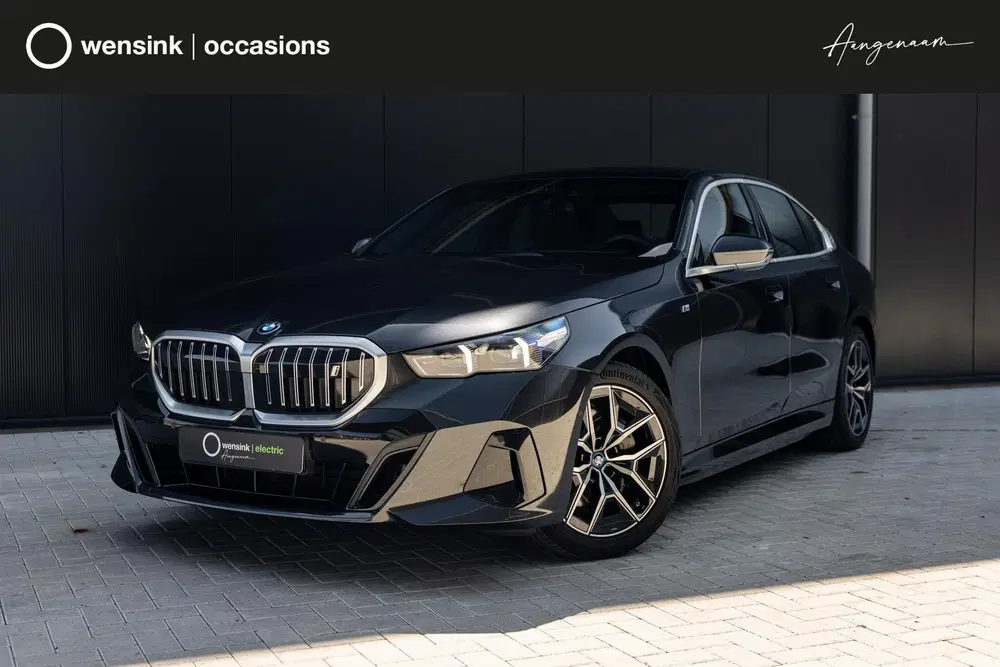 BMW i5 eDrive40 84 kWh uit 2024