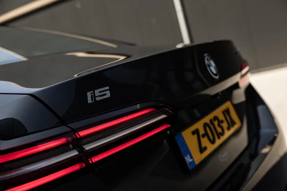 BMW i5 eDrive40 84 kWh uit 2024, foto 6