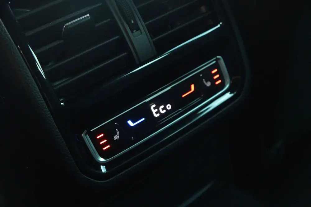 Volkswagen Passat Variant 1.4 TSI PHEV GTE Business | Trekha uit 2022, foto 16