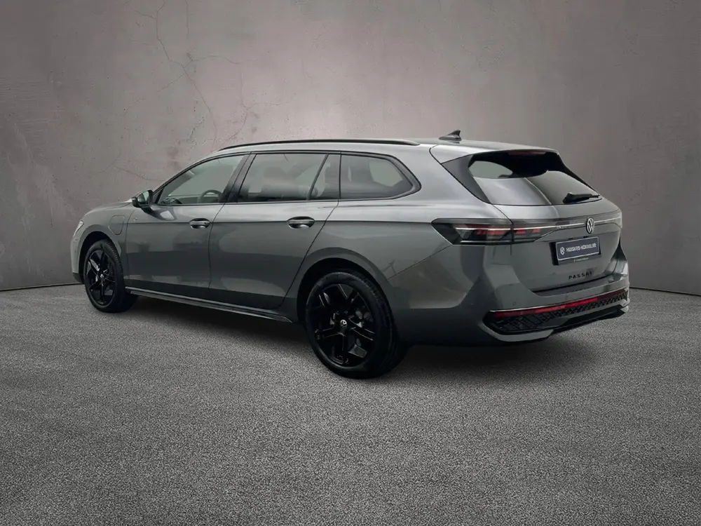 Volkswagen Passat Variant uit 2026, foto 3