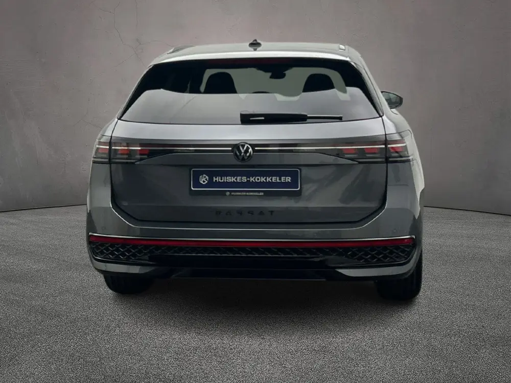 Volkswagen Passat Variant uit 2026, foto 6