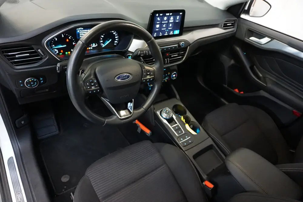Ford Focus 1.5 EcoBlue Titanium Business AUTOMAAT NAV uit 2019, foto 2