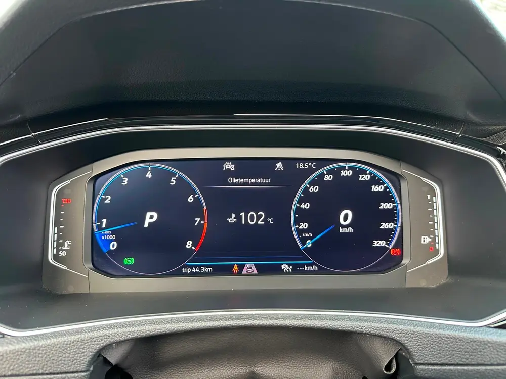 Volkswagen T-ROC 2.0 TSI 4Motion R | Panoramadak | Apple Car uit 2020, foto 11