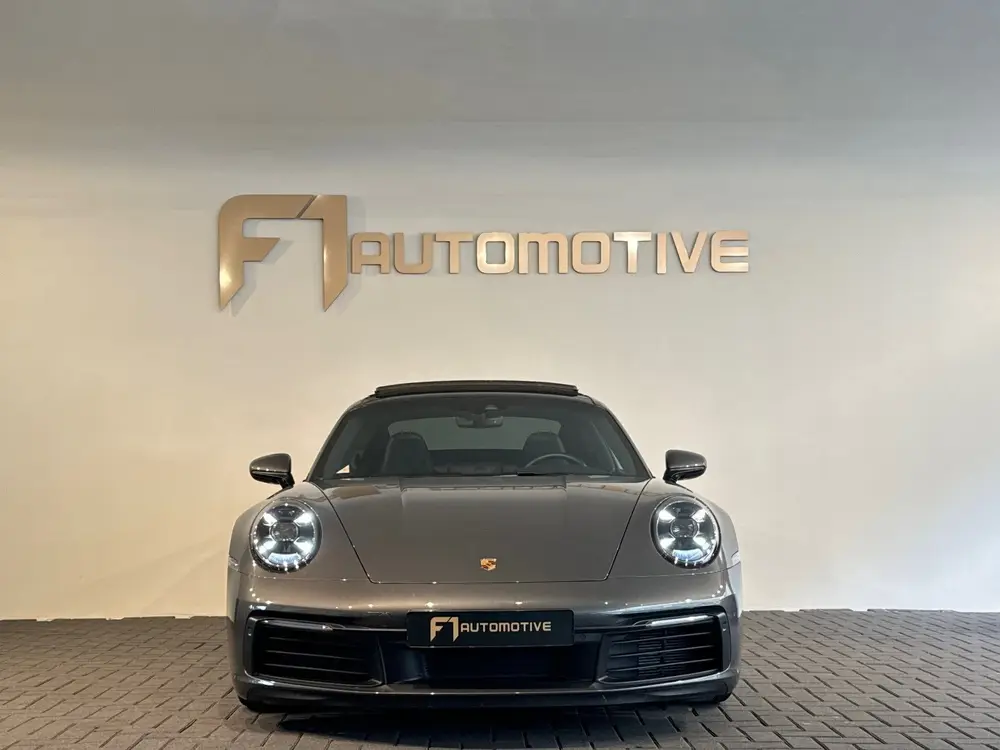 Porsche 911 3.0 Carrera S Pano uit 2020, foto 8