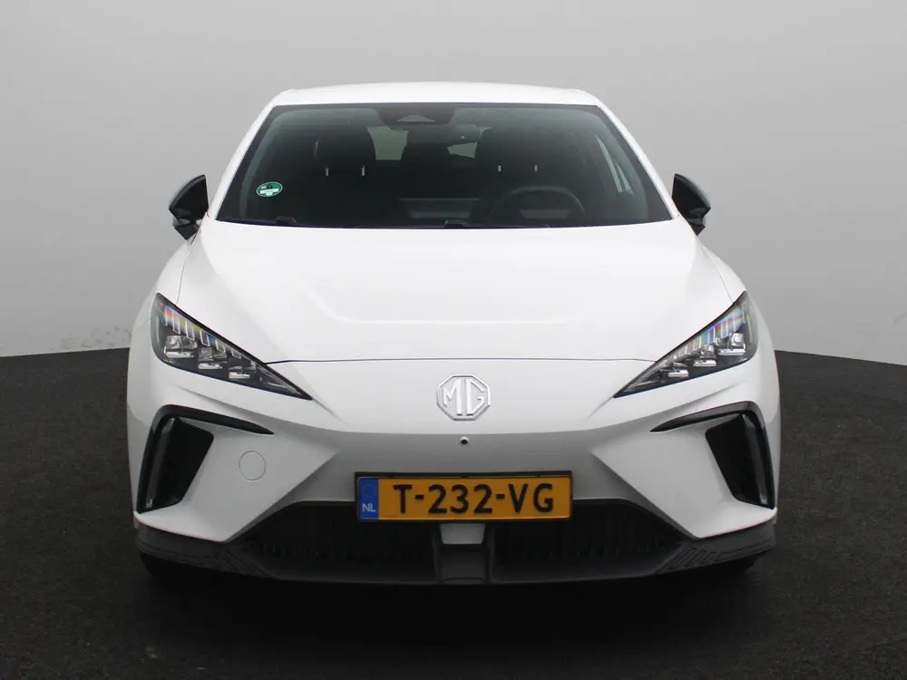 MG MG4 Luxury 64 kWh uit 2023, foto 3