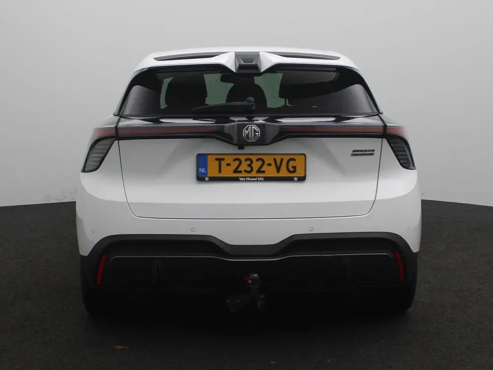 MG MG4 Luxury 64 kWh uit 2023, foto 5