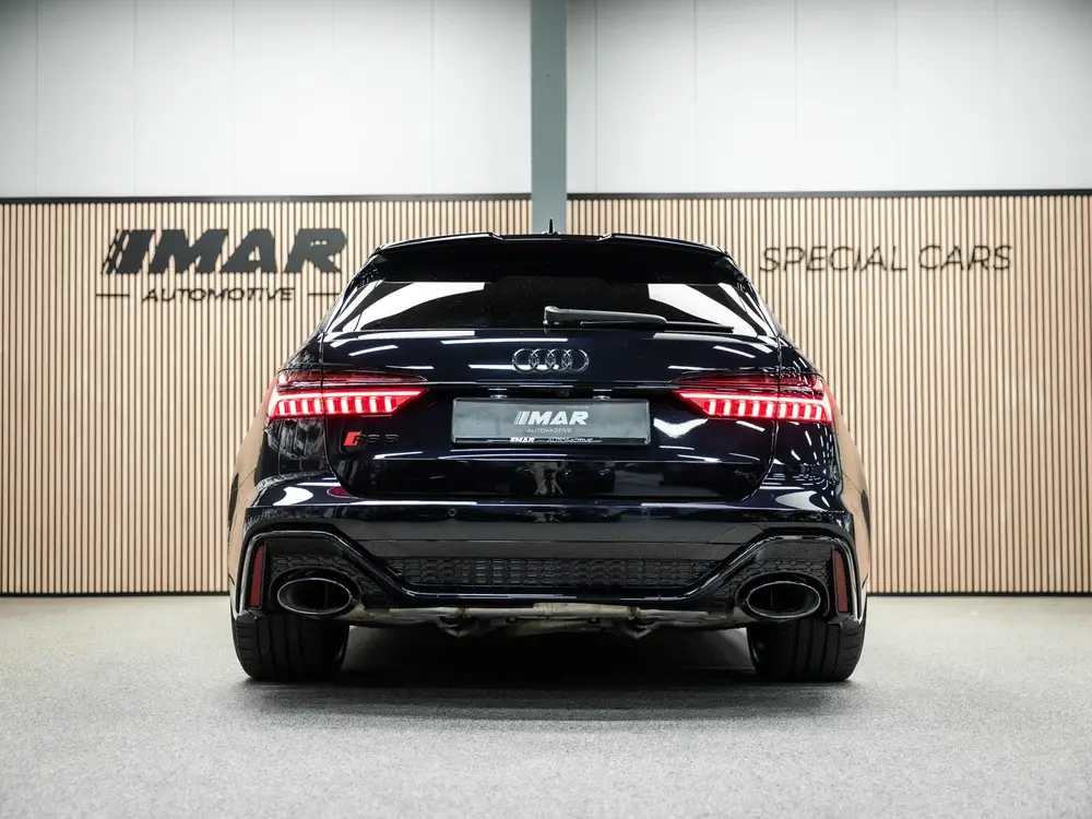 Audi RS6 RS 6 TFSI quattro AUDI Exlusive kleur uit 2024, foto 11