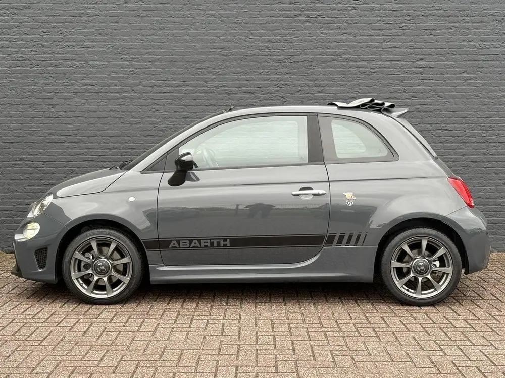 Abarth 595C 1.4 T-Jet 145pk | Summer Deals | Cabrio | Carpla uit 2021, foto 9