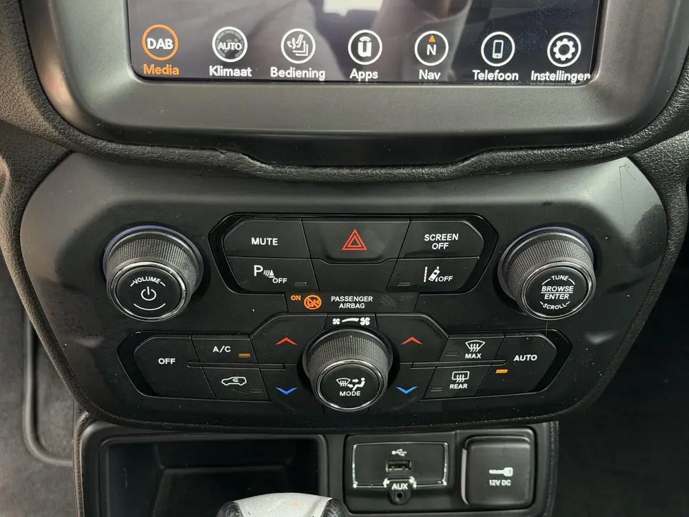 Jeep Renegade 1.3T Freedom Navigatie | Camera | Leder | Stoe uit 2019, foto 13
