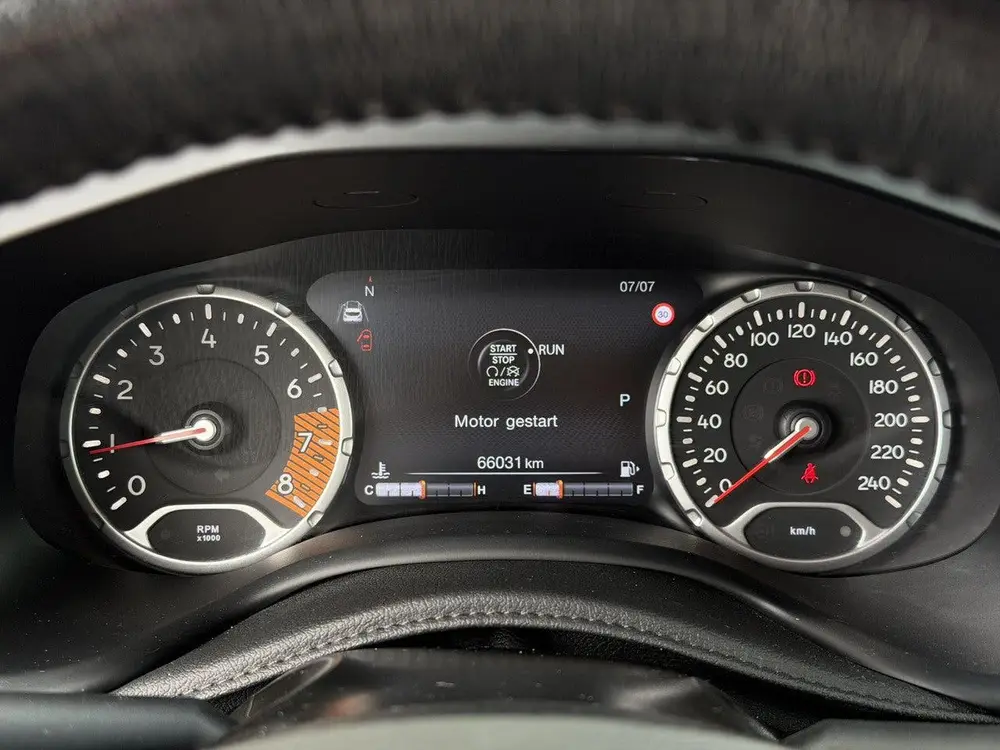 Jeep Renegade 1.3T Freedom Navigatie | Camera | Leder | Stoe uit 2019, foto 9