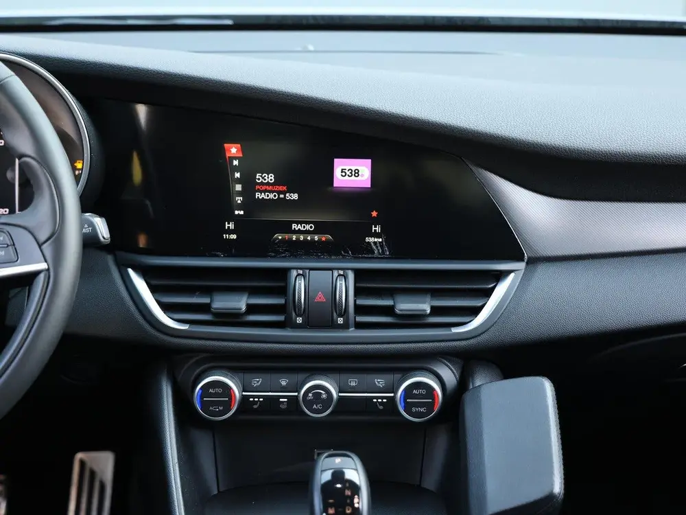 Alfa Romeo Giulia 200pk Super | 1ste eigenaar | Camera | LEE uit 2020, foto 15