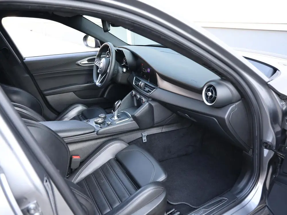 Alfa Romeo Giulia 200pk Super | 1ste eigenaar | Camera | LEE uit 2020, foto 9
