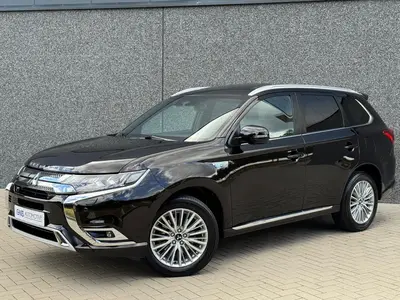 Mitsubishi Outlander 2.4 PHEV Instyle | Schuifdak | Dodehoek uit 2019