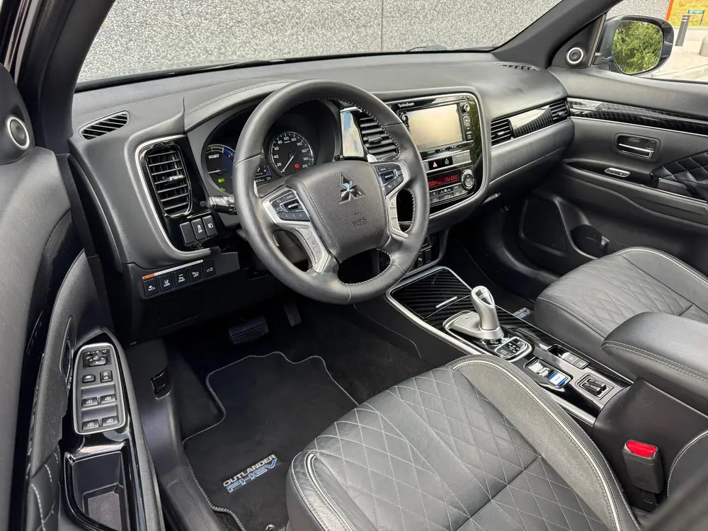 Mitsubishi Outlander 2.4 PHEV Instyle | Schuifdak | Dodehoek uit 2019, foto 8