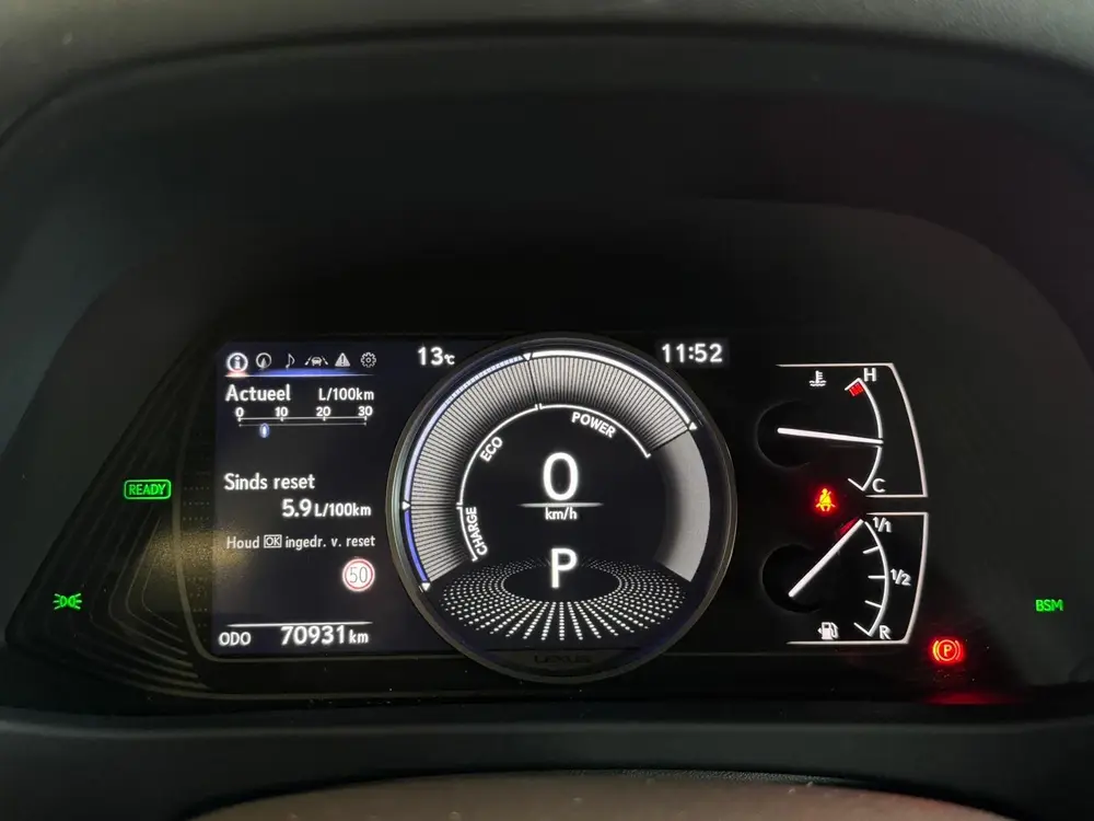 Lexus UX 250h Luxury Line uit 2022, foto 11