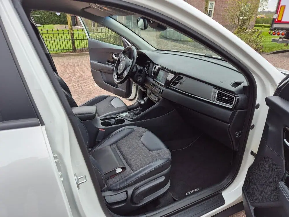 Kia Niro 1.6 GDI H. COMFORTL. uit 2019, foto 8