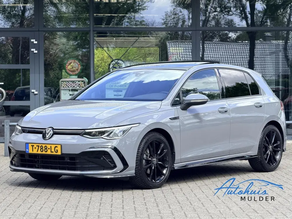Volkswagen Golf 1.5 eTSI R-Line | Led | Automaat | Pano | Sf uit 2023