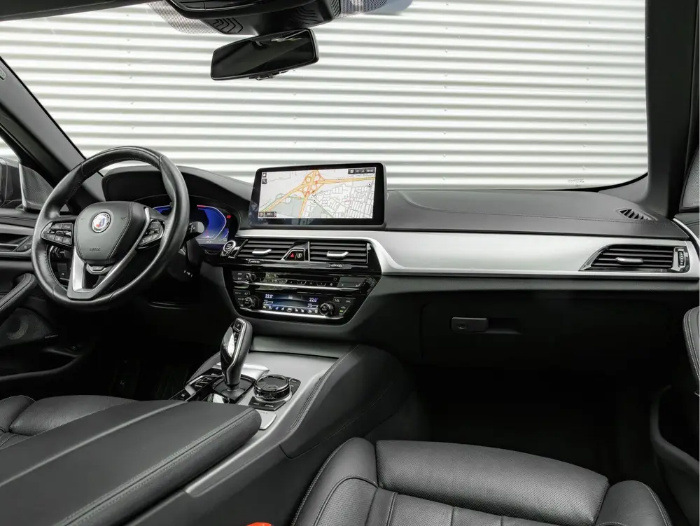 BMW B5 Touring Pano - Bowers & Wilkins - Sperre - Massa uit 2022, foto 4