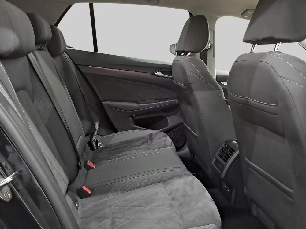 Volkswagen Golf 1.5 eTSI Life Business uit 2023, foto 14