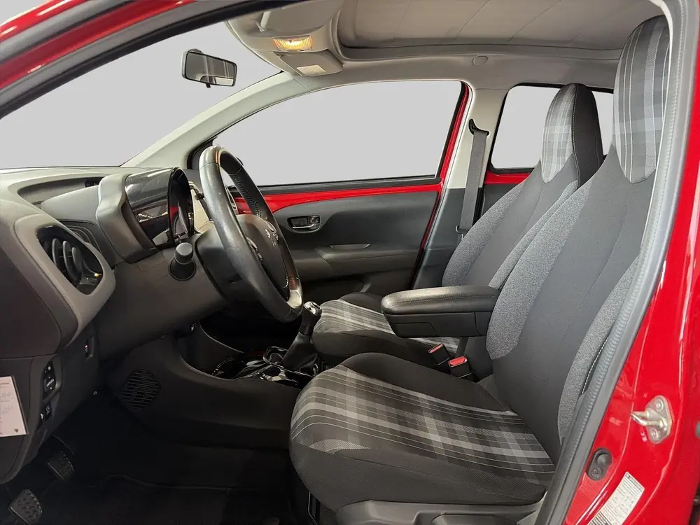 Peugeot 108 1.0 e-VTi 72pk 5D TOP Allure CABRIO CAMERA uit 2019, foto 12