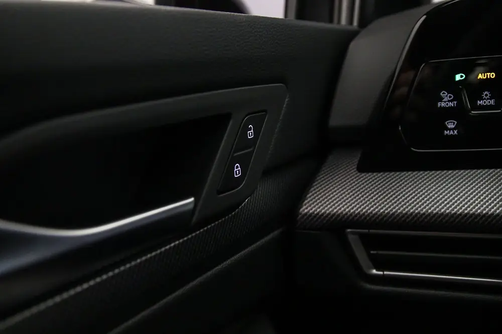 Volkswagen Golf Variant uit 2026, foto 11