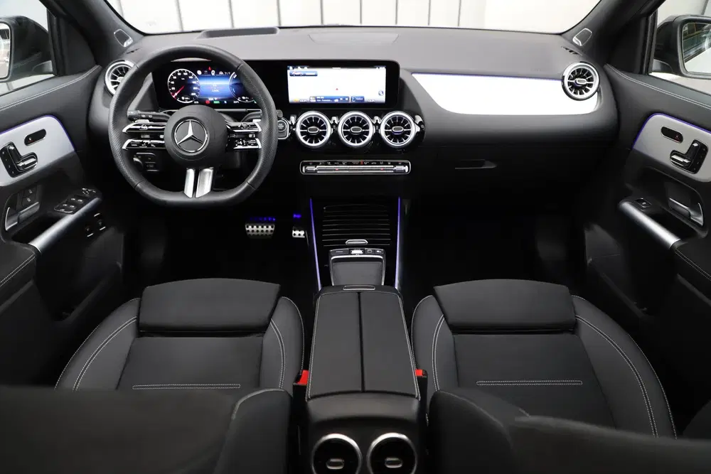 Mercedes-Benz GLA GLA 250e AMG uit 2024, foto 4