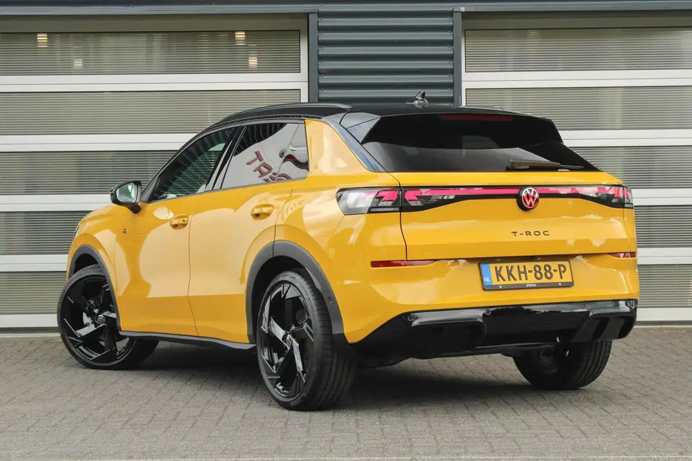 Volkswagen T-Roc 1.5 eTSI 150pk DSG R-Line Edition | Panoram uit 2026, foto 12