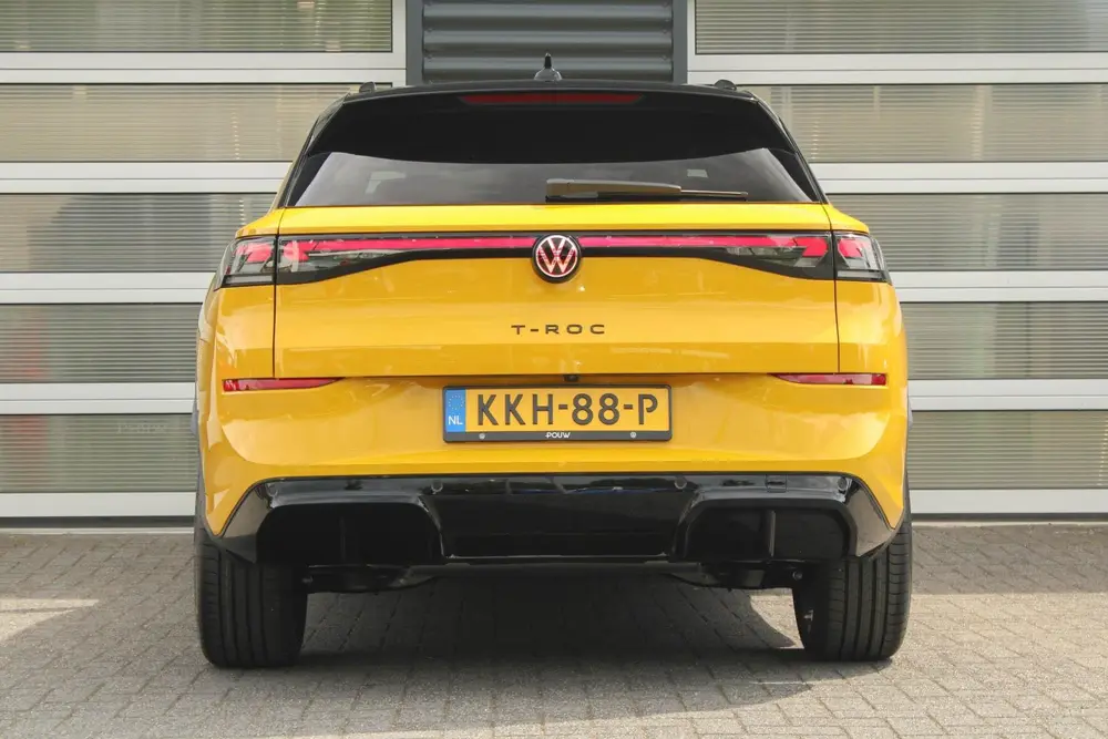 Volkswagen T-Roc 1.5 eTSI 150pk DSG R-Line Edition | Panoram uit 2026, foto 9
