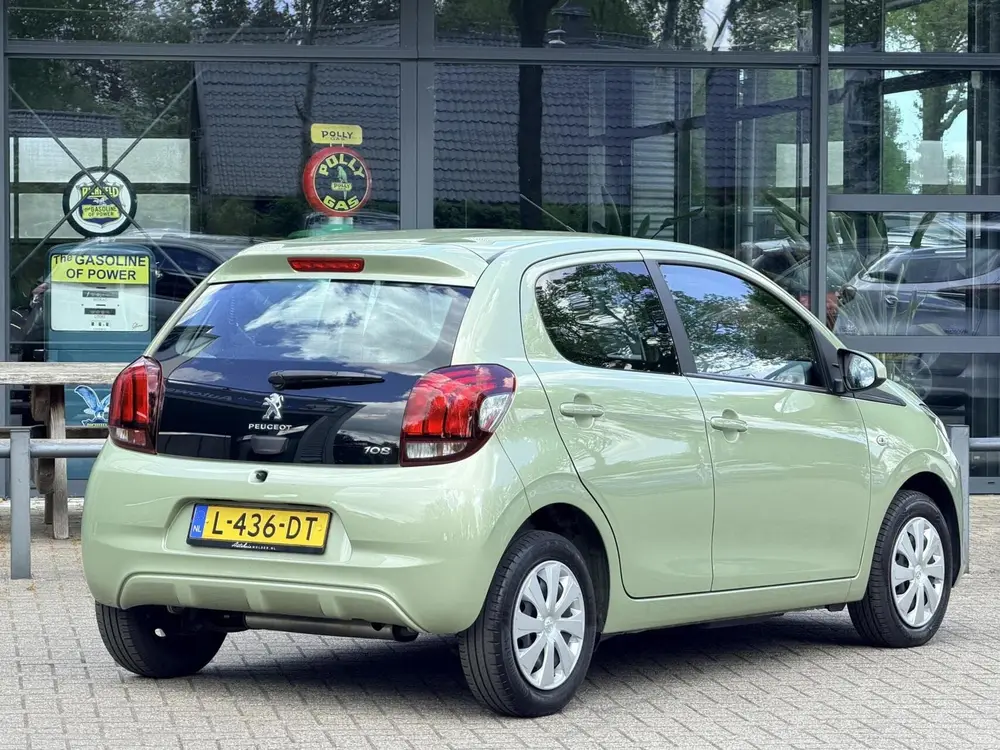 Peugeot 108 1.0 e-VTi Active uit 2021, foto 2