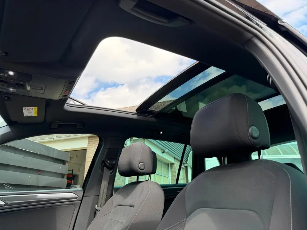 Volkswagen Tiguan 1.5 TSI R Line I ACC I PANO I Trekhaak I A uit 2020, foto 15