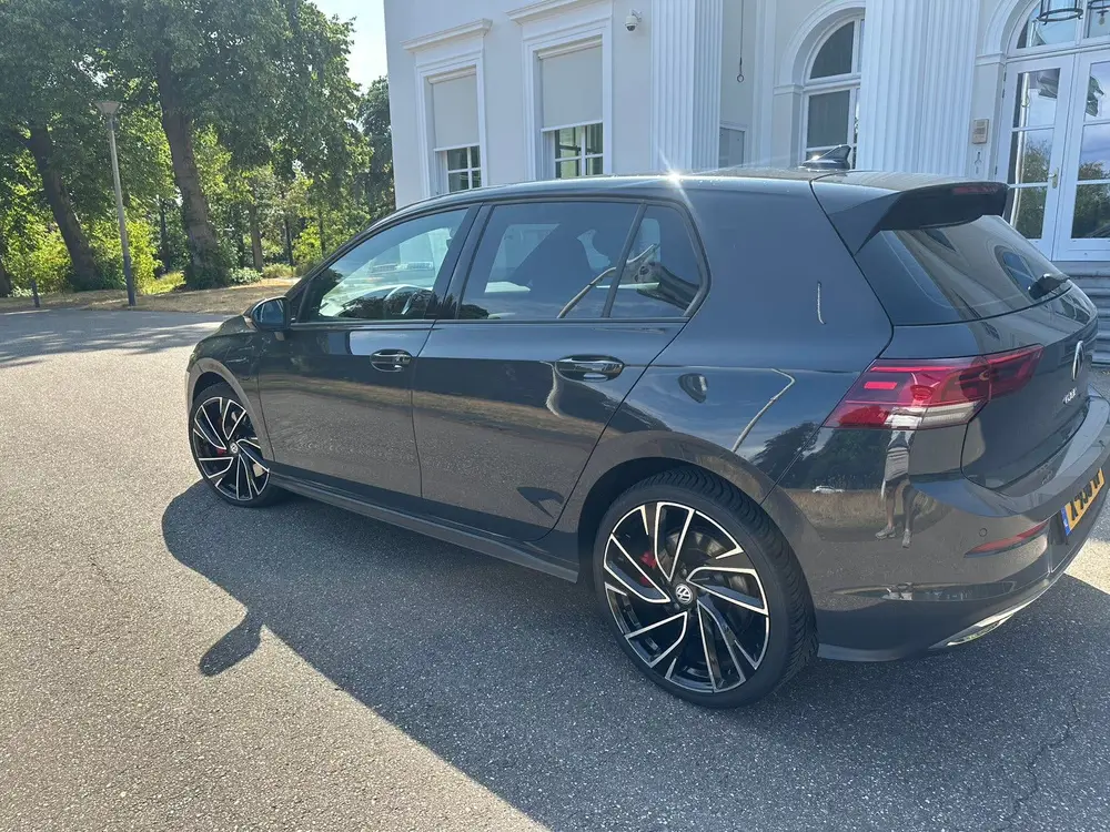 Volkswagen Golf GTE uit 2021, foto 10