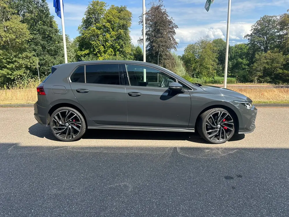 Volkswagen Golf GTE uit 2021, foto 5