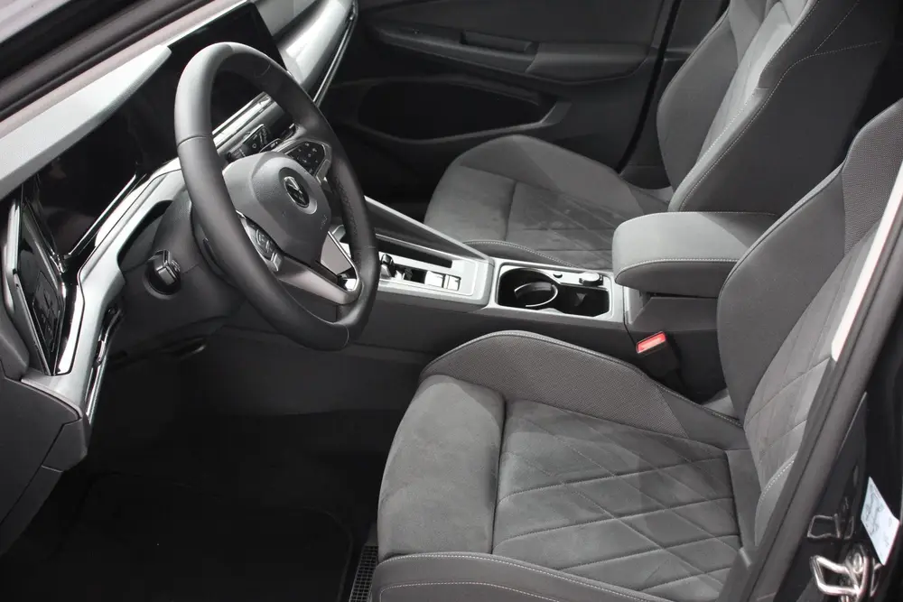 Volkswagen Golf 1.5 eTSI 150pk Automaat Style Sfeer verlicht uit 2022, foto 9