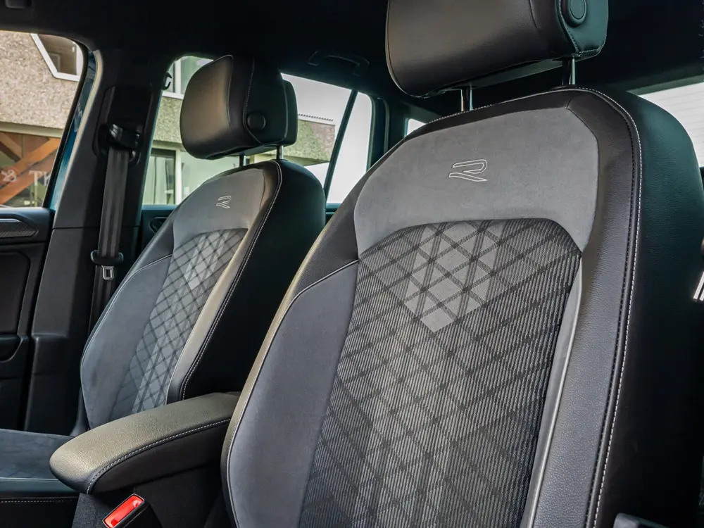 Volkswagen Tiguan 1.4 TSI eHybrid R-Line Business+ 19 INCH C uit 2021, foto 20