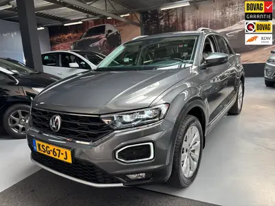 Volkswagen T-ROC 1.5 TSI Sport / Camera / Trekhaak uit 2020