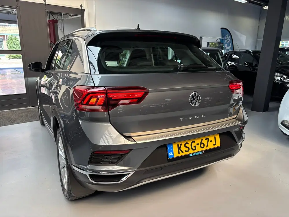 Volkswagen T-ROC 1.5 TSI Sport / Camera / Trekhaak uit 2020, foto 4