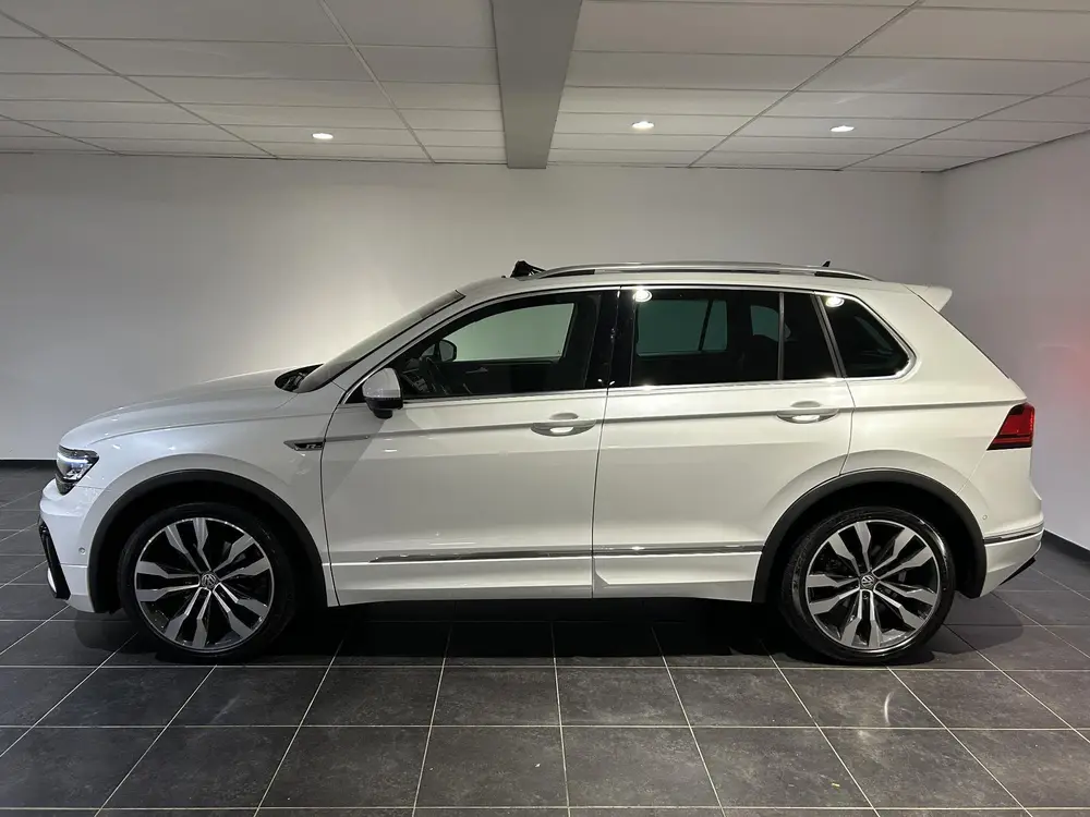 Volkswagen Tiguan 1.5 TSI ACT R-line | Panoramadak | Massage uit 2020, foto 16