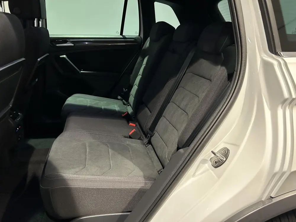 Volkswagen Tiguan 1.5 TSI ACT R-line | Panoramadak | Massage uit 2020, foto 8