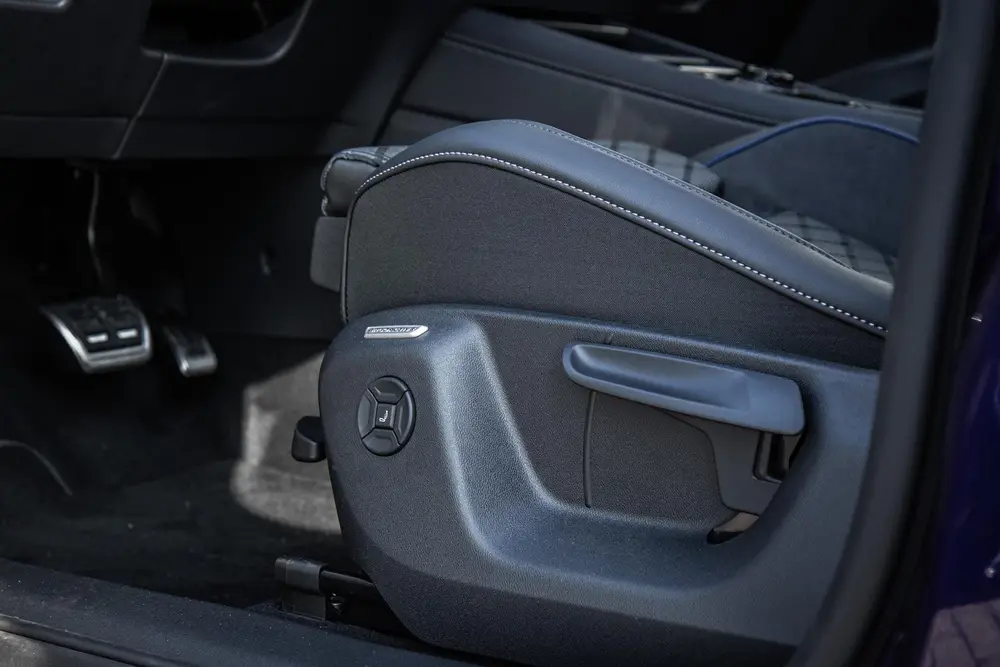 Volkswagen Tayron 1.5 eHybrid 204pk DSG R-Line Edition | LMV uit 2026, foto 16