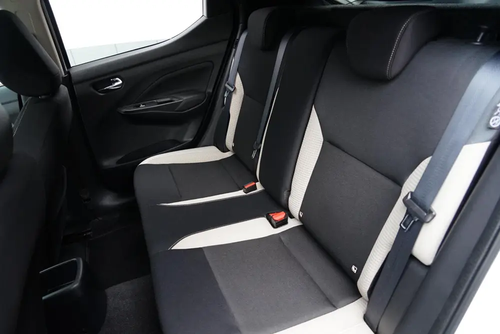 Nissan Micra 1.0 IG-T Tekna NL uit 2021, foto 5
