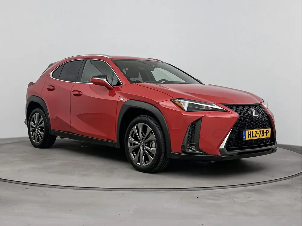 Lexus UX 250h F-Sport Design uit 2024, foto 17