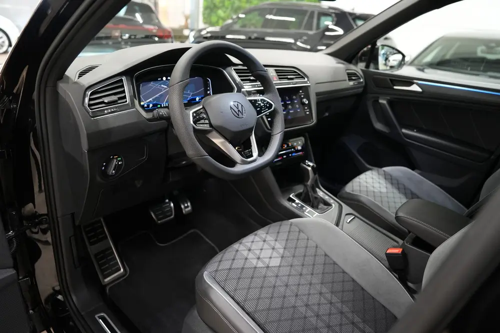 Volkswagen Tiguan 1.5 TSI R-Line * Trekhaak - IQ Light - Vir uit 2021, foto 11