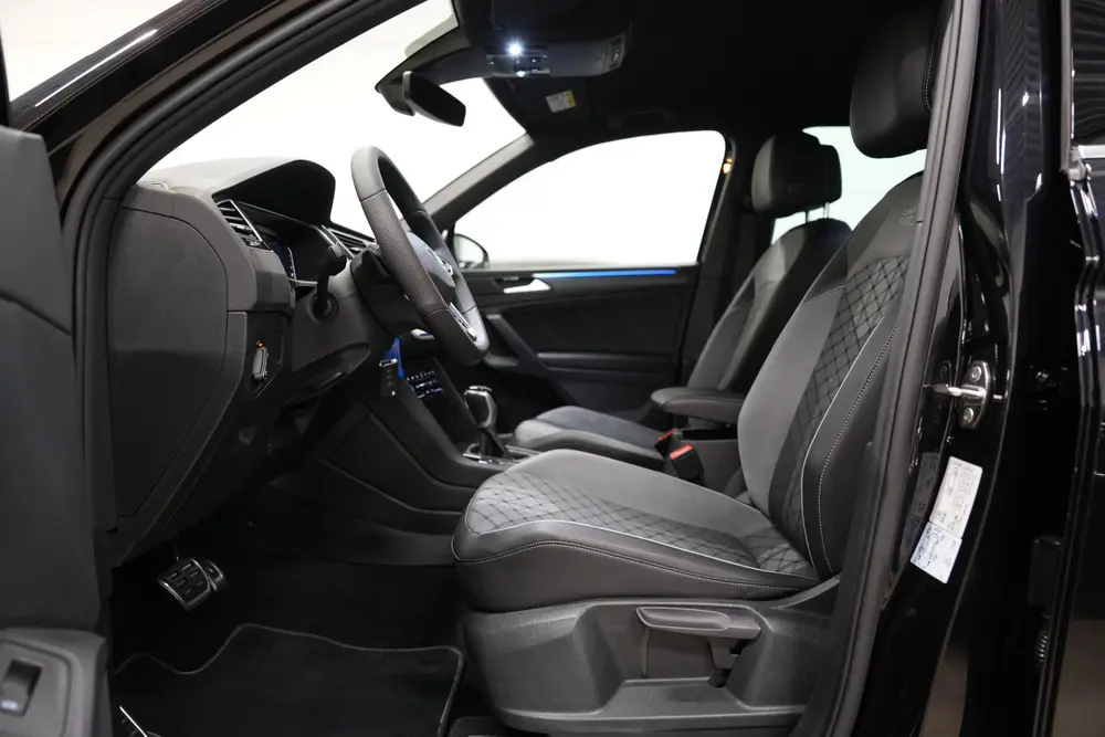 Volkswagen Tiguan 1.5 TSI R-Line * Trekhaak - IQ Light - Vir uit 2021, foto 12